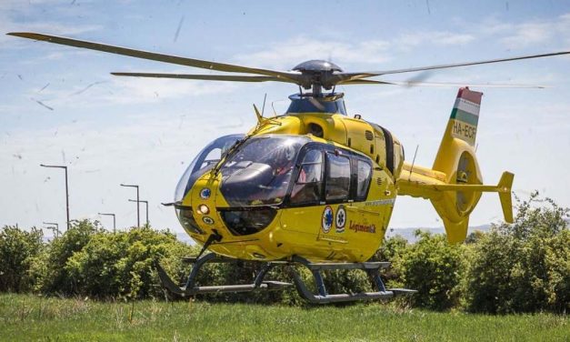 Súlyos baleset Hosszúpályinál – mentőhelikopter is érkezett