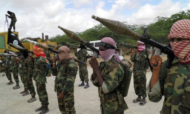 Katonai bázist támadott meg egy öngyilkos merénylő Szomáliában