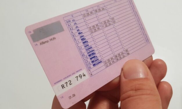 Jogosítványőrület: a kezdők nem vezethetnének éjszaka