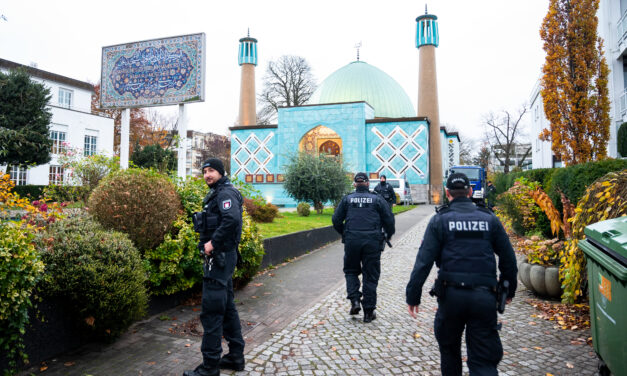 Tizenévesek terveztek iszlamista terrortámadást rendőrök ellen Németországban
