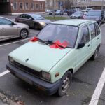 Senki sem akarja úgy látni az autóját, ahogy erre a sofőrre a Nagyállomás parkolójában vár a sajátja! – fotókkal!