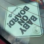 Tűzoltók mentettek ki egy bezárt autóban rekedt kisbabát Belgrádban