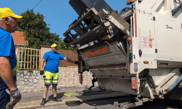 Sírva fakad, ha nem ülhet be – amikor az álomautó több mint tíz tonnás