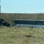Durva buszbaleset történt a 8-as főúton, Veszprém közelében
