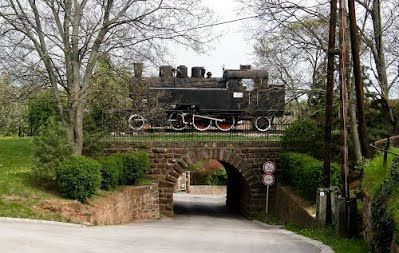 Gőzmozdonnyal a Balatonhoz – az elfeledett Veszprém–Alsóörs vasútvonal igaz története
