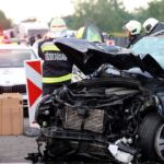 Ismét pályazár az M1-esen, halálos baleset történt, egy autó lángol