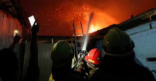 Tizenhat ember meghalt egy idősek otthonában keletkezett tűzben Indonéziában