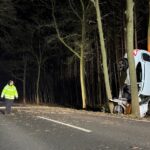 Ilyet balesetet még a mentők sem láttak: az orrán egyensúlyozva állt meg egy autó – fotó