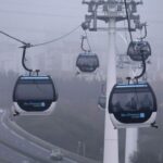 Extrém tömegközlekedés: elindult Európa leghosszabb kabinos felvonója