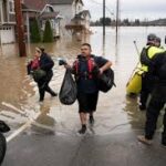 Tízezreket kell evakuálni Washington államban a heves esőzés okozta árvizek miatt (videó)