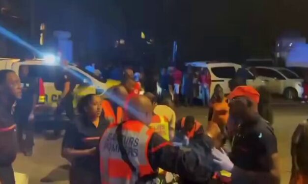 Tömegbe hajtott egy autós egy karácsonyi rendezvényen Sainte-Anne városában, többen meghaltak