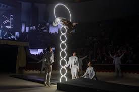 Csoda és nagy művészet