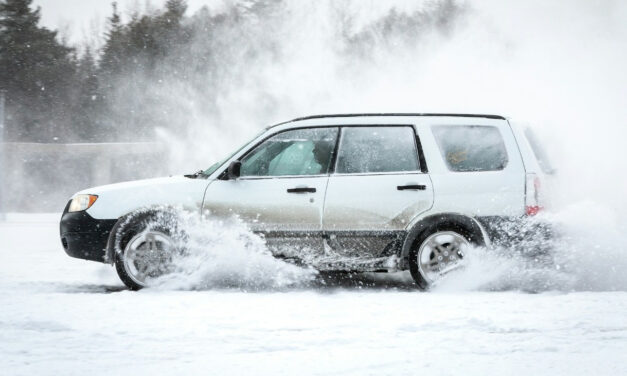 A fizika nem bocsát meg, a rossz abroncs életveszélyes – tíz alapelv, ami akár életet is menthet a téli közlekedésben
