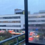 Tömeges baleset történt: 12 iskolás gyereket szállítottak kórházba