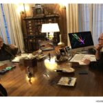 Trump volt tanácsadója arról levelezett Epsteinnel, hogyan csinálják ki politikailag Ferenc pápát