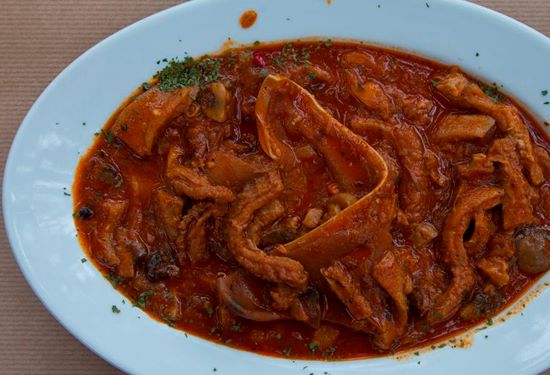 Száz kilométereket utaznak érte – újra hódít a világ egyik legmegosztóbb étele