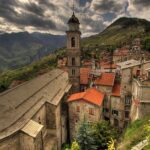 Újra egy euróért kínál házakat két olasz falu Liguriában, de szigorúak a feltételek, az egyik ráadásul a boszorkánypereiről ismert