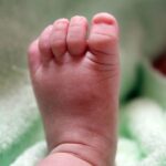 Vádat emeltek a Karcagon élő német nő ellen, aki megfojtotta a saját gyermekét