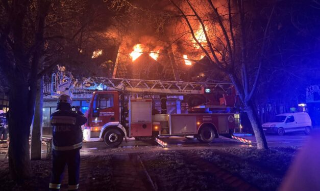 Eltört a gerince, felismerhetetlenre égett az arca: az életéért küzd a legendás DJ, aki a budakeszi tűzvészben sérült meg súlyosan