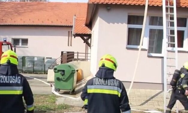 Tűz a mohácsi kollégiumban – négyen nem tudták elhagyni az épületet (VIDEÓ)
