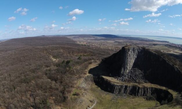 Lezárják a Balaton-felvidék híres vulkánját