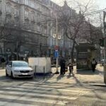 Most jött: drámai küzdelem zajlik a fővárosi Király utcánál, mentők, rendőrök a helyszínen