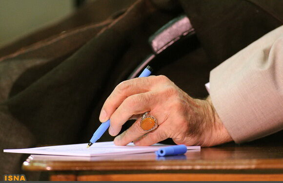 Khamenei a szándékos mártírhalálával is az iszlamista teokrácia megmentését célozta