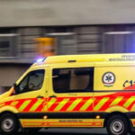 Összeveszett a mentőkkel, majd a mellkasára ülve fojtogatta nevelőapját egy férfi Balassagyarmaton