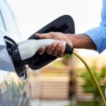 Kínában már utcán vannak a benzinkutakkal vetekedő hipertöltők