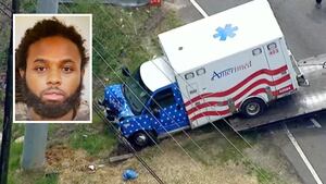 Hajtóvadászatot indított a rendőrség: elloptak egy mentőautót, egy beteggel és egy mentőssel együtt