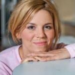 Hoppá: nem tér vissza Bata Éva A mi kis falunkba, kiderült, ki lesz az új kocsmáros az RTL sikersorozatában