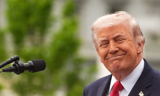 Trump arcképe jelenik meg az amerikai útleveleken