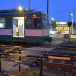 Meghalt a 14 éves fiú, akit hétfőn ütött el a HÉV Óbudán