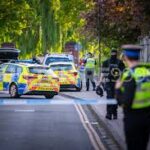 Velőtrázó sikolyok rázta fel az utcát: megvadult kutyák marcangoltak szét egy 14 éves fiút, az állatokat fegyveres rendőrök fékezték meg