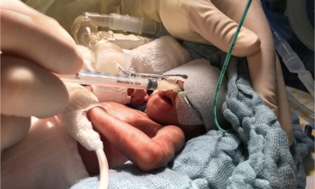 Először adtak magyar kutatók agykárosodást szenvedett újszülötteknek anyatejet az orrjáraton keresztül