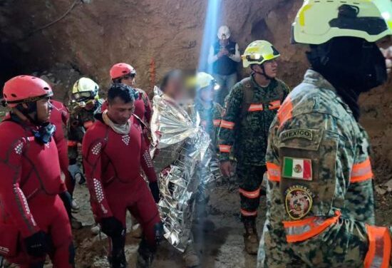 Kéthetes keresés után mentettek ki egy bányászt a búvárok Mexikóban