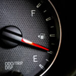 5 üzemanyag-fogyasztást csökkentő tipp, amely nem működik, és 5, amely igen