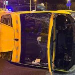 Az oldalára borul a mentőautó, amely karambolozott a XIII. kerületben