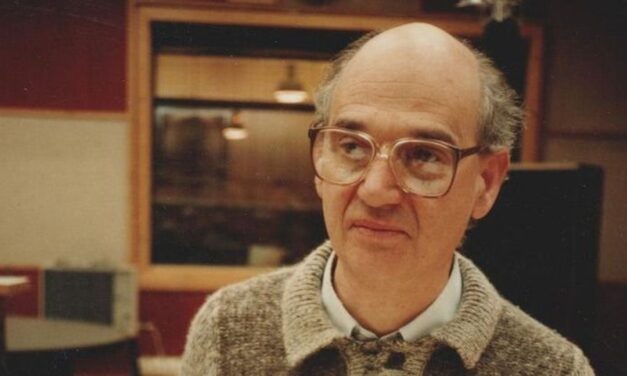 Meghalt Simonyi János