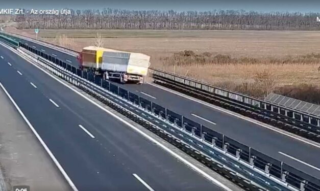 Hatalmas kamionos tarolás – videó