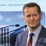 Magyar Hang: Hankó Balázs a választás előtt 261,7 milliárd forintot adott Krausz Ferenc alapítványának