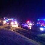 Sokkoló karambol: mentőhelikopter érkezett, két embert a tűzoltók vágtak ki a roncsból