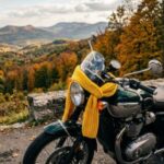 Sárga sál a motoron: mit jelent?
