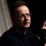 Szijjártó Péter tárcája 42 milliárd forinttal szórt meg egy tucatnyi céget a választás előtt