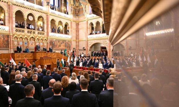 Kedden áll fel Magyar Péter kormánya