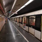Dráma a Déli pályaudvaron: beszorult egy ember a metrószerelvény és a peron közé