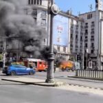 Kigyulladt egy furgon az Astorián, hatalmas lángokkal égett az út közepén