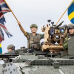 Tankkal érkezett az Iron Maiden frontembere a fesztiválra + videó