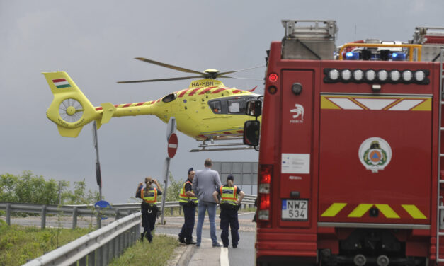 13 mentőautó, mentőhelikopter és több tucat szakember figyel a Magyar Nagydíjon a mentőktől