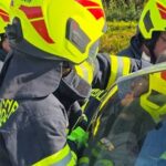 Autóba szorult egy kisgyermek, a tűzoltók szabadították ki a forró járműből
